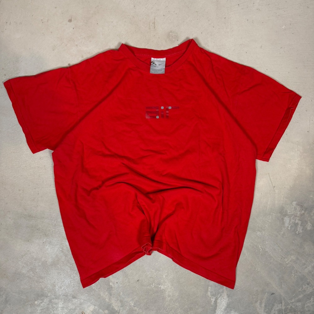 Vintage 2000s Nike Air Swoosh Graphic T-Shirt Red Men Large Y2K USA Fabric